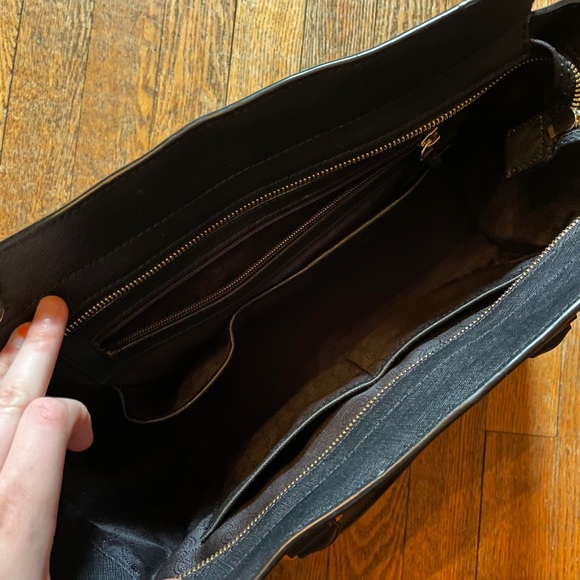 Michael Kors large Selma saffiano leather bag - Picture 3 of 4